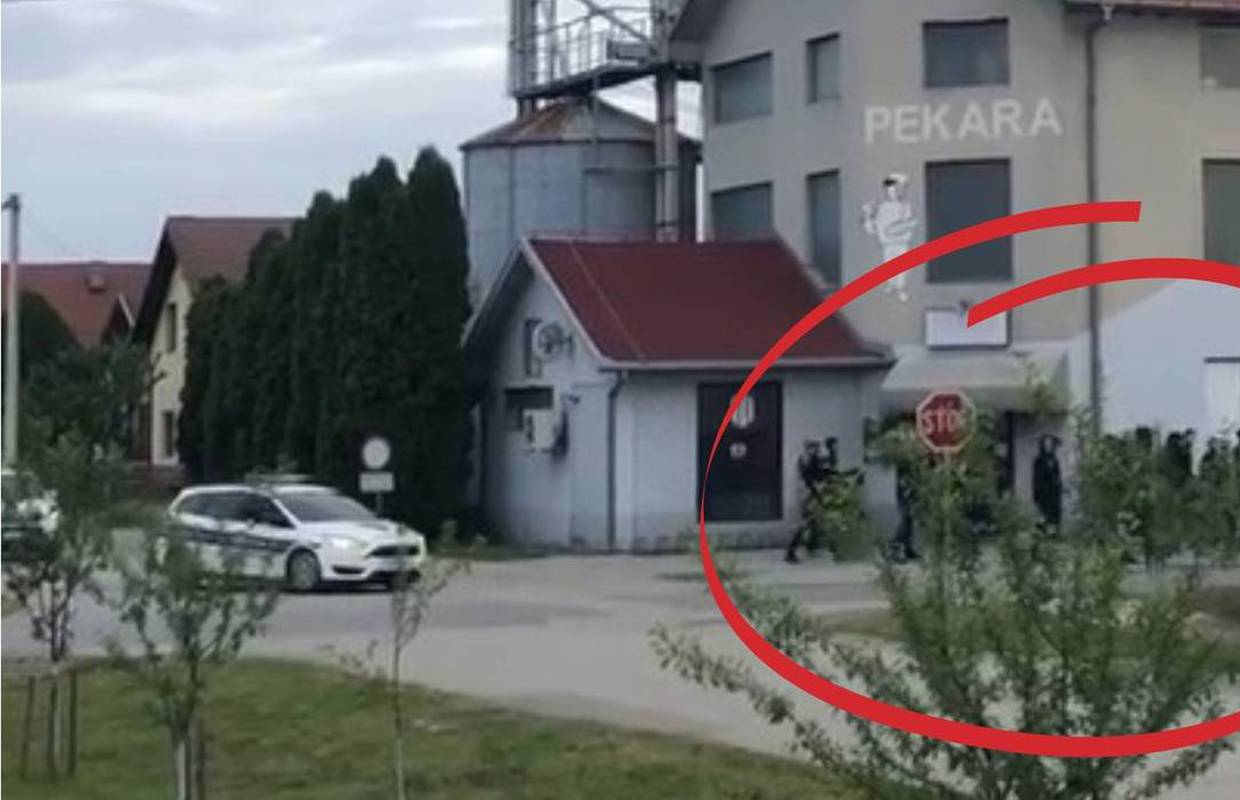 VIDEO Zbog sramotnih povika 'ubij Srbina' u Borovu 14 ljudi u pritvoru, kazneno će ih prijaviti