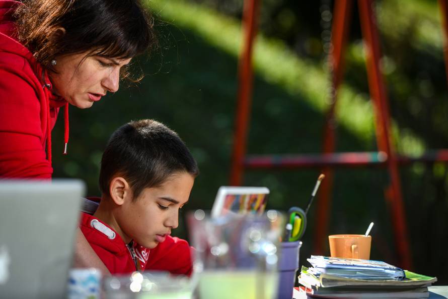 Postala sam učiteljica od kuće: Tko će im sad dijeliti bombone