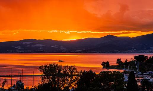 FOTO &Ccaron;aroban pogled s Poljuda na zalazak koji oduzima dah