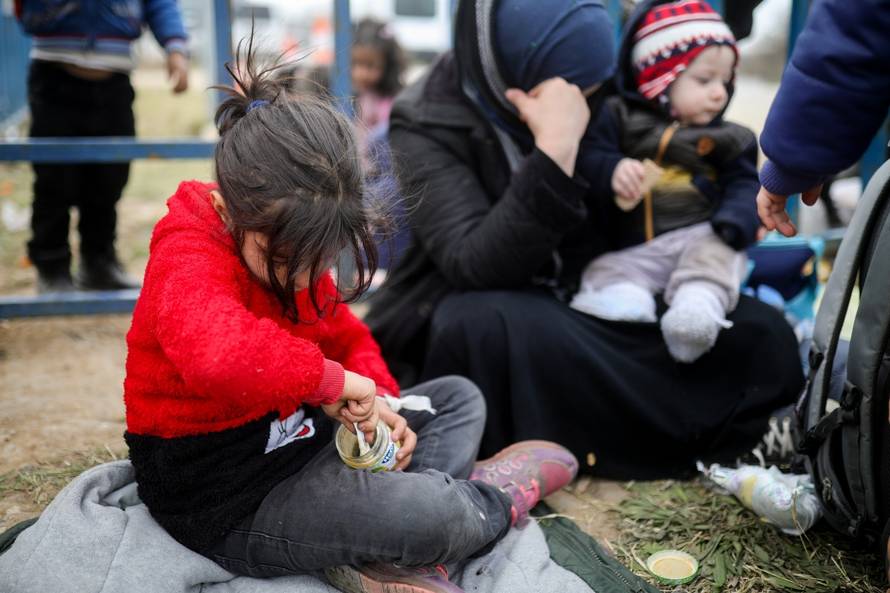 Migranti na graničnom prijelazu Pazarkule između Turske i Grčke