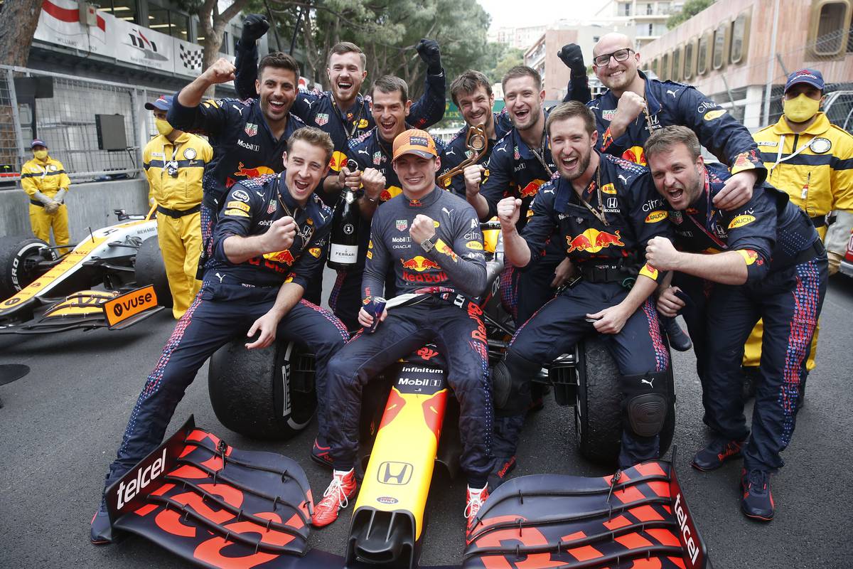 Hamilton nemoćan u Kneževini: Verstappen slavio, Sainz drugi! Red Bull i Max preuzeli vodstvo