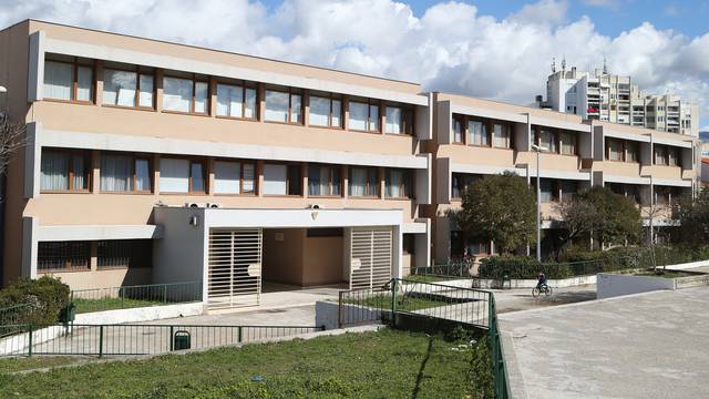 Split: Osnovna škola Su?idar