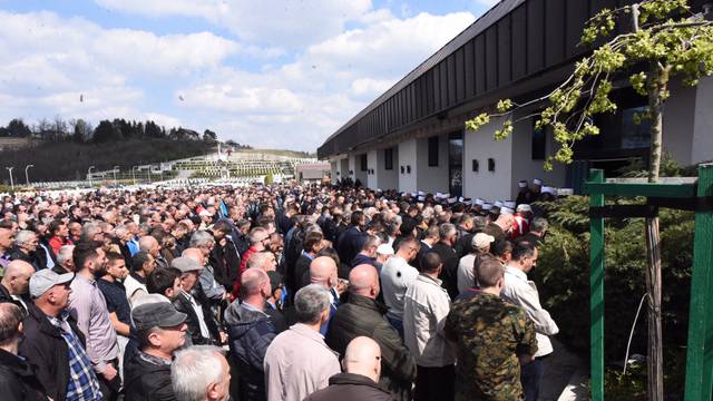 Zajedno poginule: Pokopane zaposlenice škole u Sarajevu