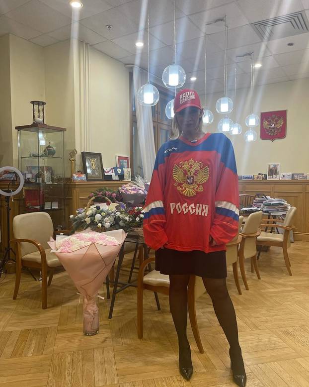 FOTO Zaharova bocnula Srbiju: 'Svjesni su rizika...';  Fotografije s njene svadbe 'zapalile' mreže