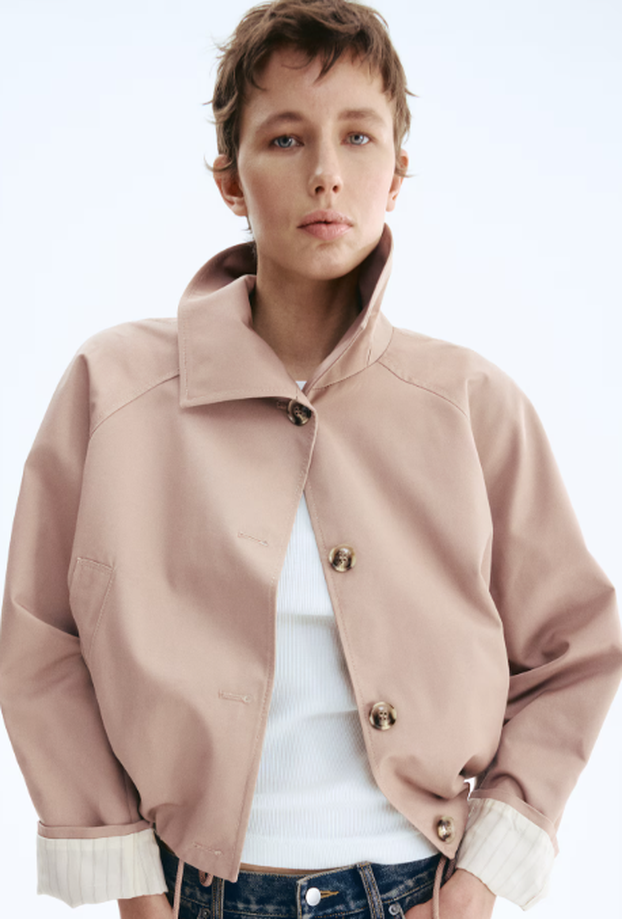 FOTO Jakne koje prizivaju proljeće: Izdvojili smo modele koji će obilježiti sezonu 2026.