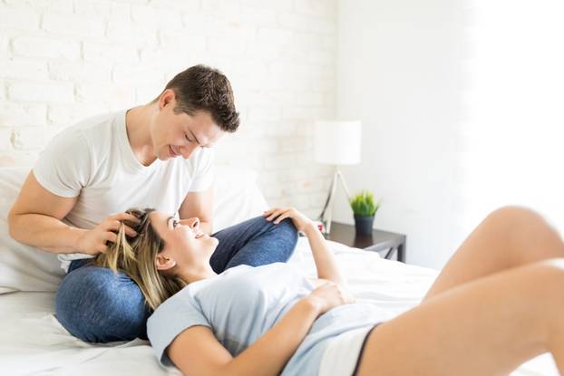 Vani je pakleno, ali strast ne mora stati: 20 savjeta za seks tijekom toplinskog vala