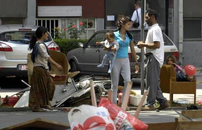 Tražio željezo u otpadu pa našao ručnu bombu iz rata