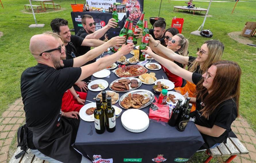 Startao prvi Chill&Grill: 'Sve što vam treba za super roštilj su dobra ekipa i kvalitetno meso'