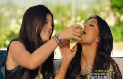 Odvratno: Kim Kardashian pila sestrino mlijeko, a zatim pivo