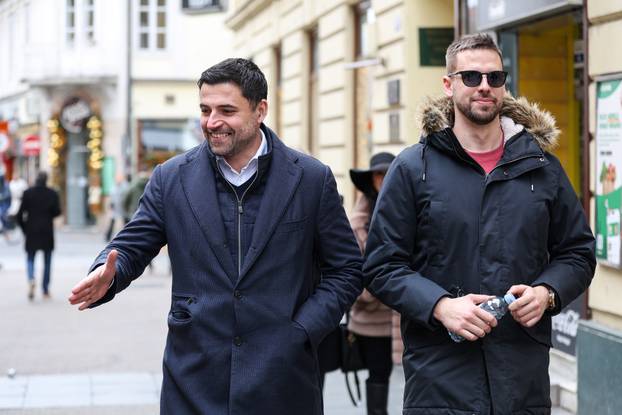 Zagreb: Davor Bernardić na špici