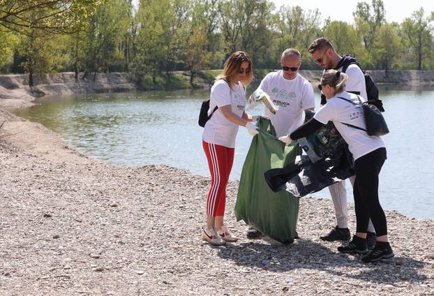 Samobor: Čišćenje oko jezera Orešje u sklopu akcije Rezolucija Zemlja