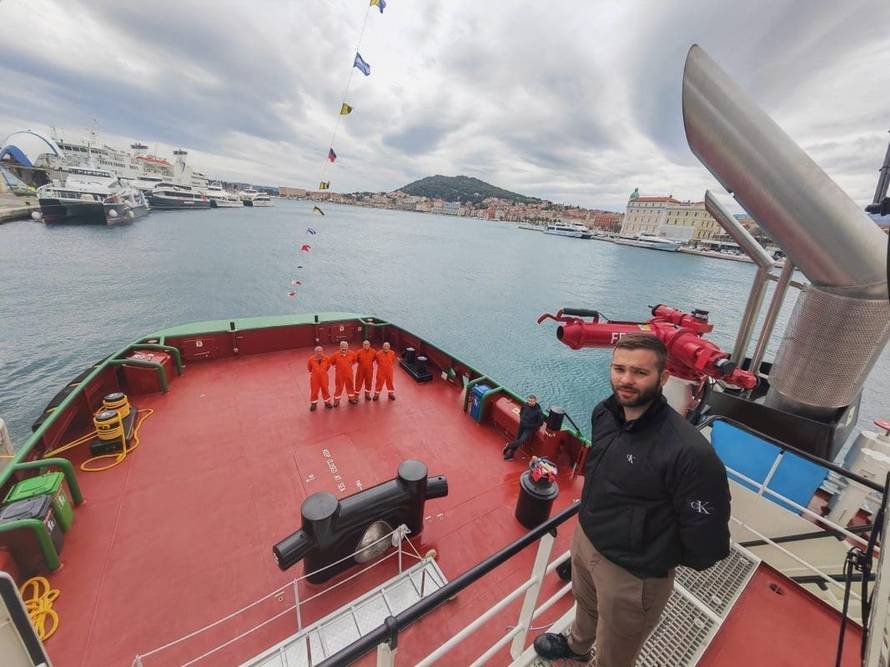 Kapetan je spasio brod kod Hvara: Jedva smo izvukli živu glavu, bila je to strašna beštija