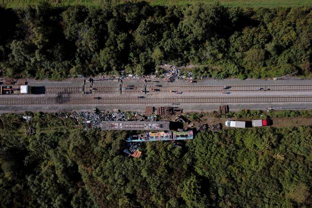 Slike iz zraka sanacije pruge gdje je došlo do sudara putničkog i teretnog vlaka