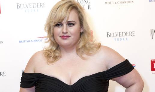 FOTO Rebel Wilson izgubila je 35 kila kad je promijenila stil &zcaron;ivota, evo kako se mijenjala