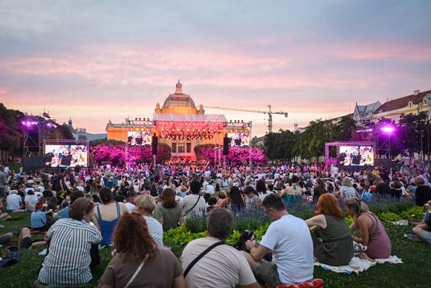 Zagreb: Julian Rachlin nastupio na festivalu Zagreb Classic, pratila ga je Zagrebačka filharmonija