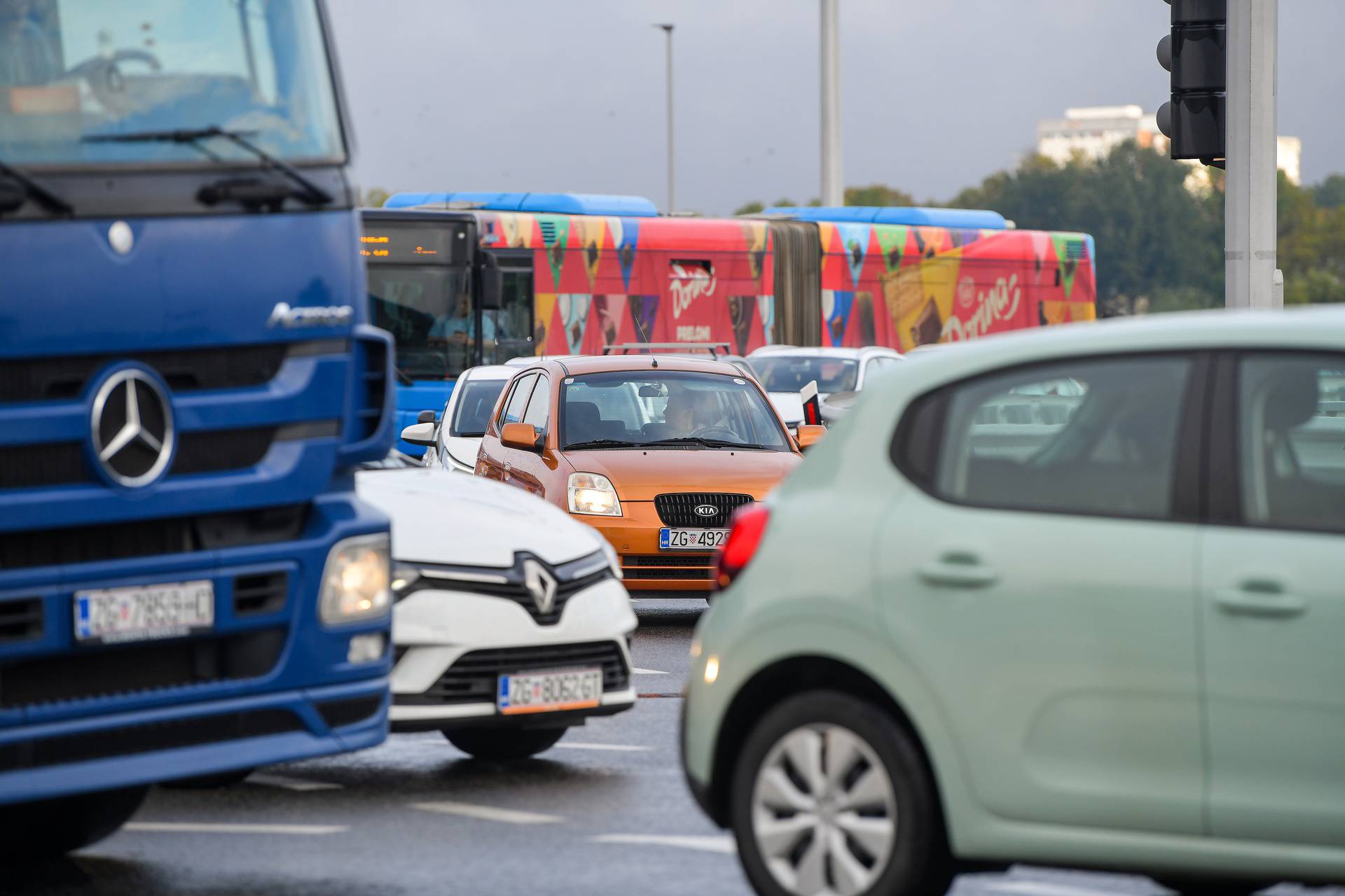 Zagreb: Prometni kolaps zbog radova na Jadranskom mostu