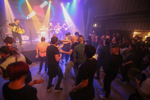 Zabok: Mile Kekin održao koncert u Regeneratoru