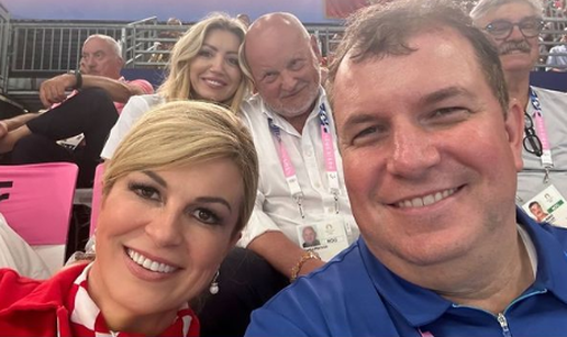 Fantastična četvorka! Kolinda objavila selfie sa suprugom, a iza njih Zlatko Mateša i Blanka