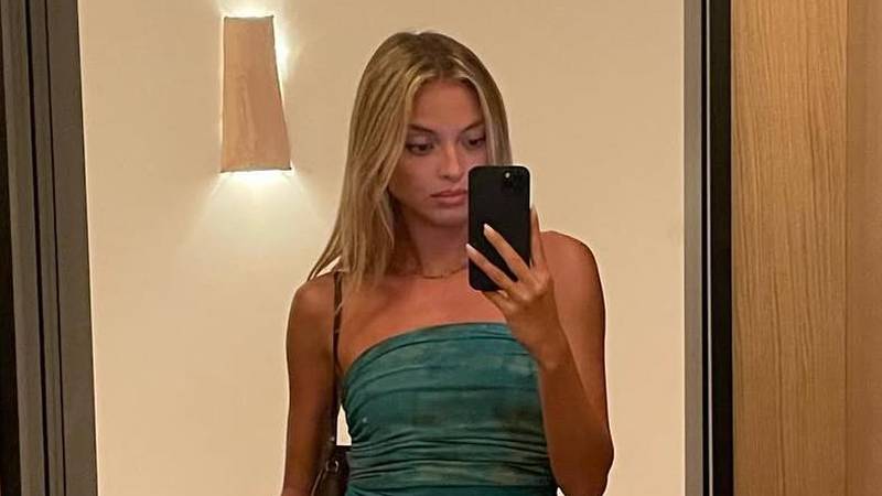 FOTO Nova djevojka Orlanda Blooma voli se fotkati u tangama: Evo kako joj stoje...