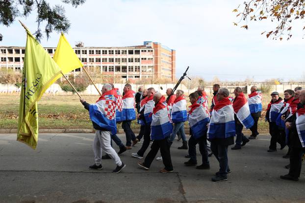 Vukovar: Križni put - kolona sjećanja za žrtve Borova