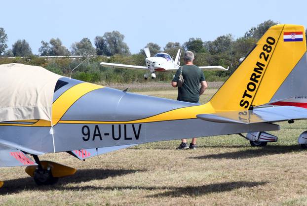 Aeromiting Sisak 2024. memorijalni aeromiting Marijan Celjak