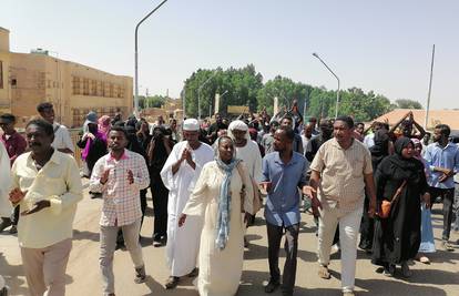 Ljudi prosvjeduju na ulicama, sudanska vojska najavila da će predstaviti svog šefa nove vlade