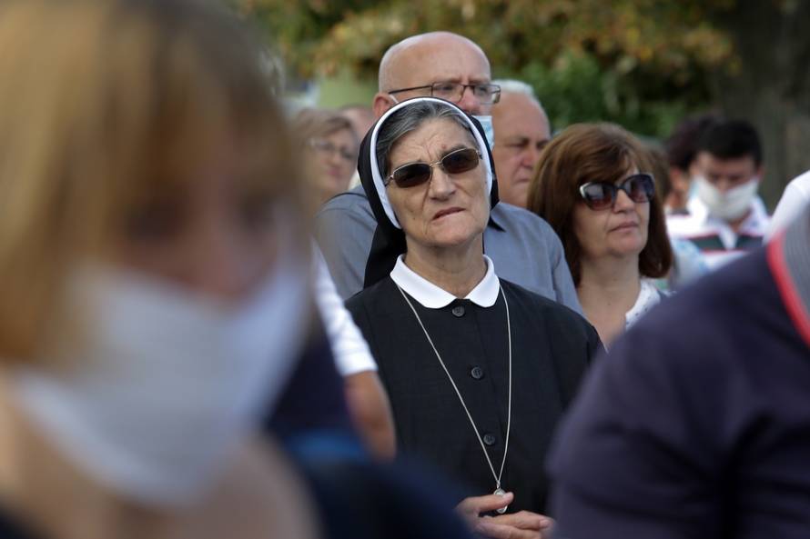 Aljmaš: Svetište Gospe od Utočišta zbog koronavirusa posjetilo manje ljudi nego prijašnjih godina
