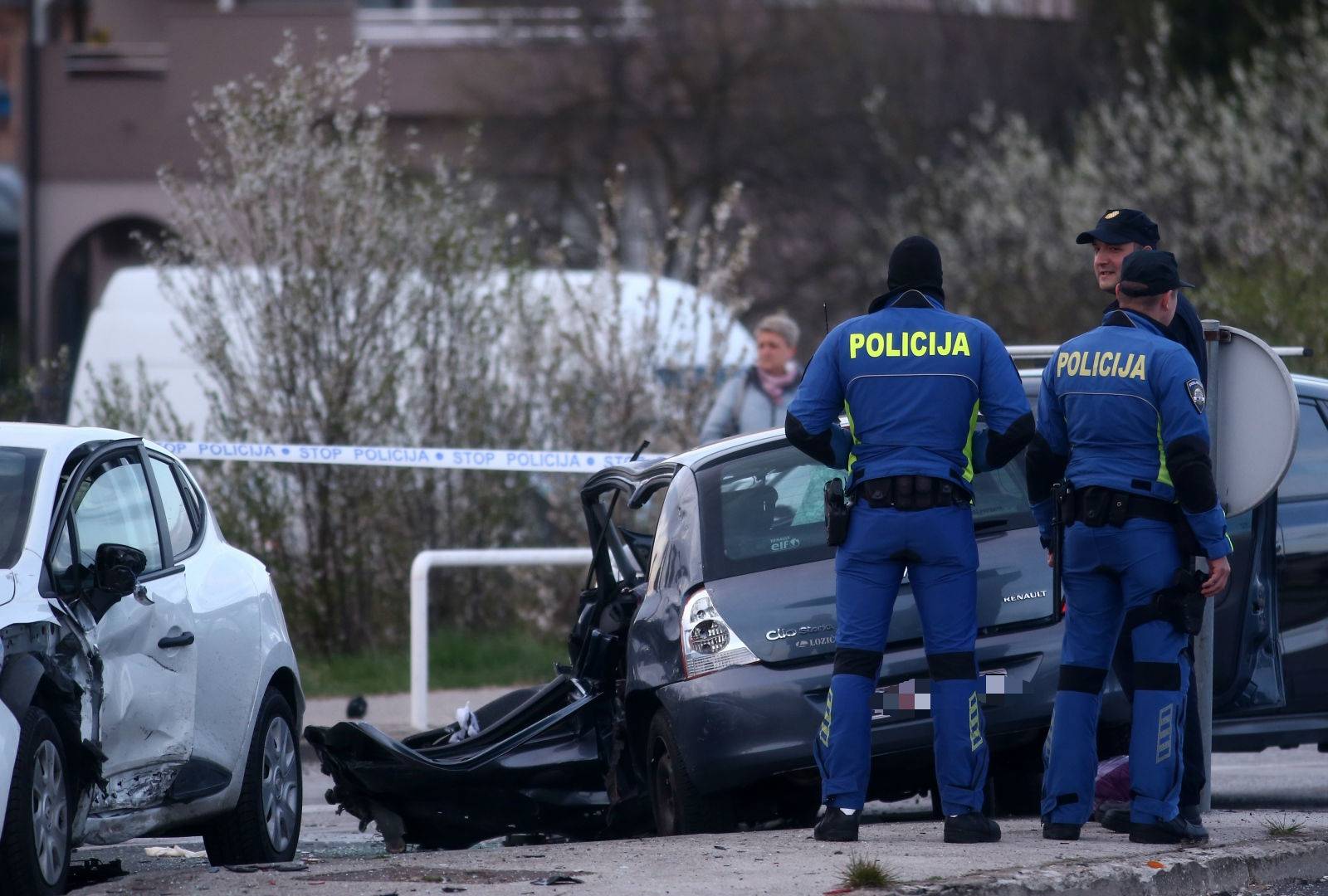 Sudarila su se četiri vozila u Velikoj Mlaki: Čovjek poginuo