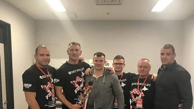 Cro Cop stigao doma: Kosaka ima potres mozga, ali bit će OK