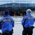 Švicarka (28) napala dvije žene u dućanu: Jednu htjela ugušiti, drugu išla ubosti nožem u vrat