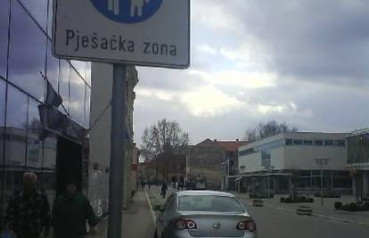 Vukovar: Passat uvijek parkira u pješačkoj zoni