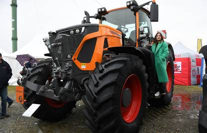 Na sajmu u Gudovcu prodali traktor od 2,6 milijuna kuna: Kupio ga je slavonski farmer