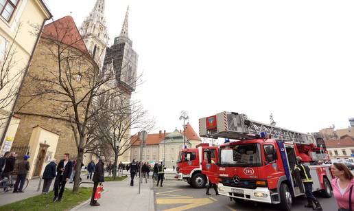 Požar u Nadbiskupiji: Dvoje ljudi zbog dima tražilo pomoć