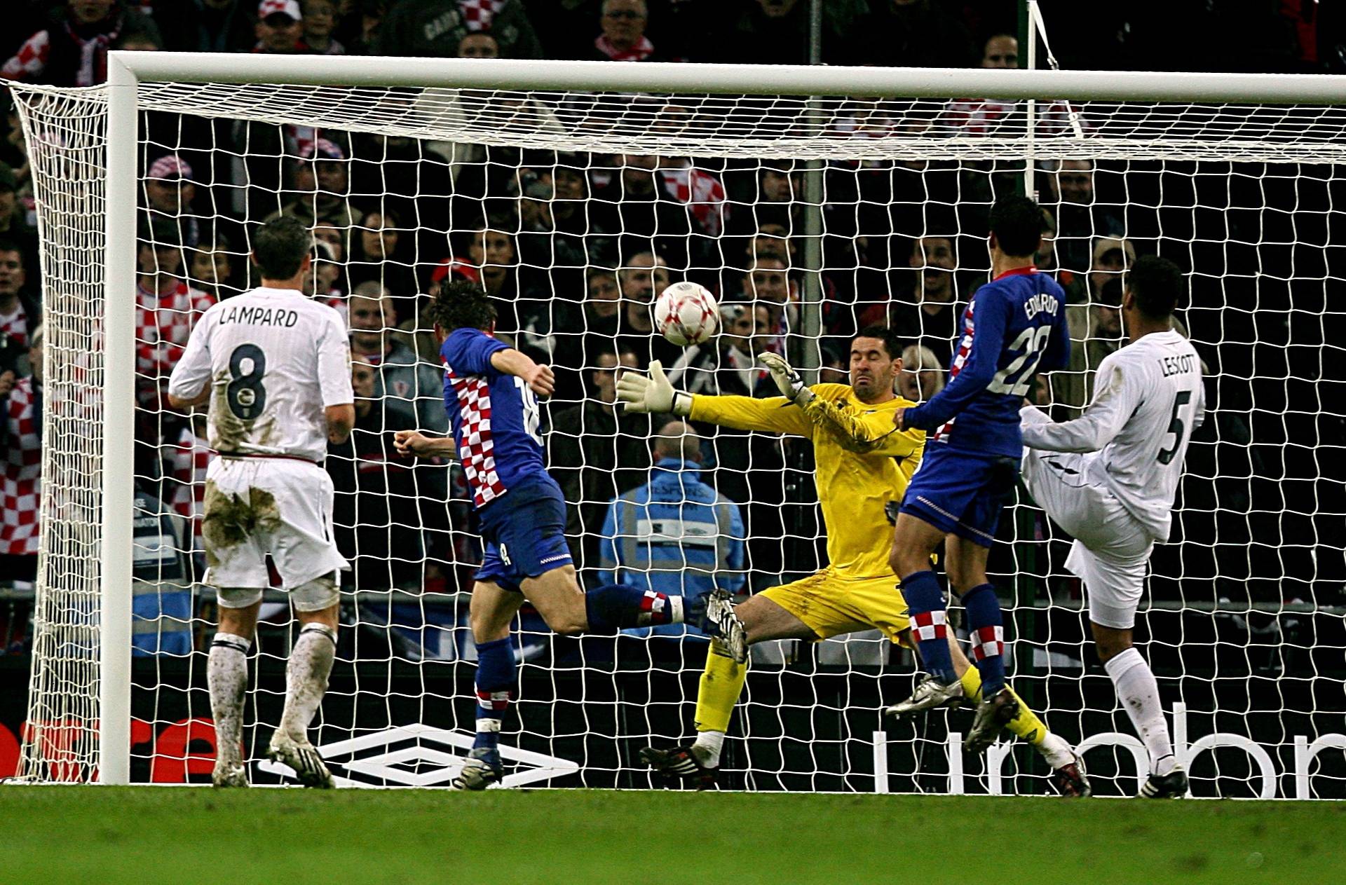 Soccer - UEFA European Championship 2008 Qualifying - Group E - England v Croatia - Wembley Stadium