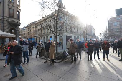 FOTO Pravoslavna crkva u Zagrebu oštećena u potresu, danas počelo skidanje zvonika