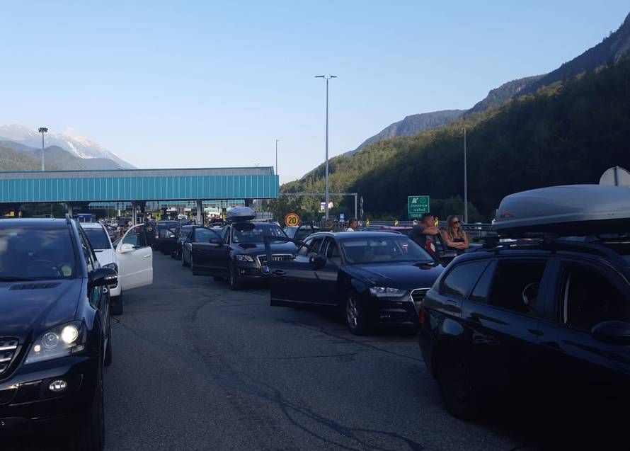 Veleposlanik o kilometarskim gužvama u Austriji: Poslat ćemo im notu, ako  bude potrebno