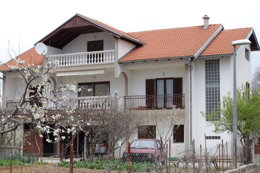 Kraj potrage: Uhićen je mladić osumnjičen za smrt roditelja