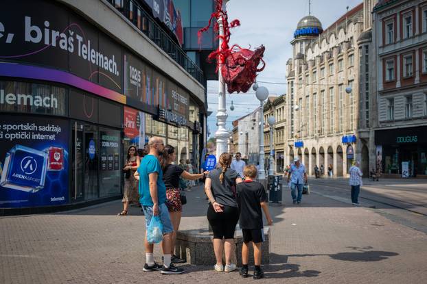 Zagreb: Obilazak umjetničkih instalacija u sklopu projekta Okolo