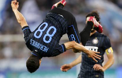 Inter jedva svladao devetoricu igrača Lazija, Kova je asistirao