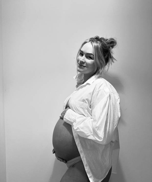 FOTO Tko je voditeljica koja se srušila usred prijenosa? 'Rekli su mi što je razlog. Sramim se'