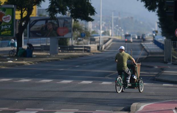 Zagreb: Čišćenje Bundeka jutro nakon Thompsonovog koncerta