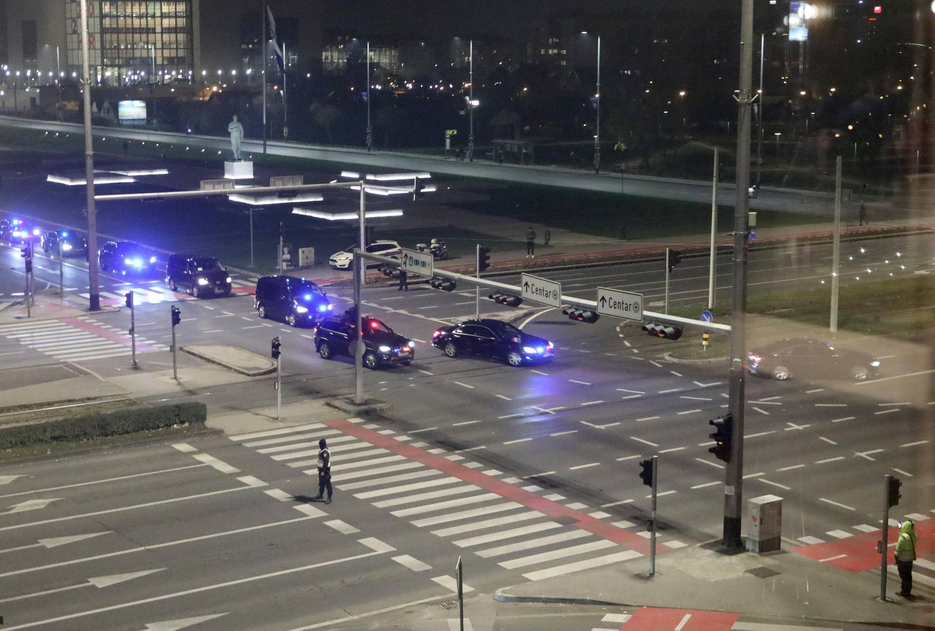 Zagreb: Kolona automobila u kojoj je Emmanuel Macron krenula je prema centru grada
