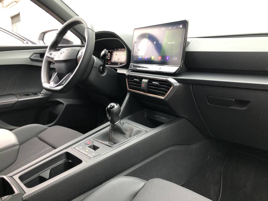 Cupra Leon: Donosi više šminke nego sporta, ali je odličan auto