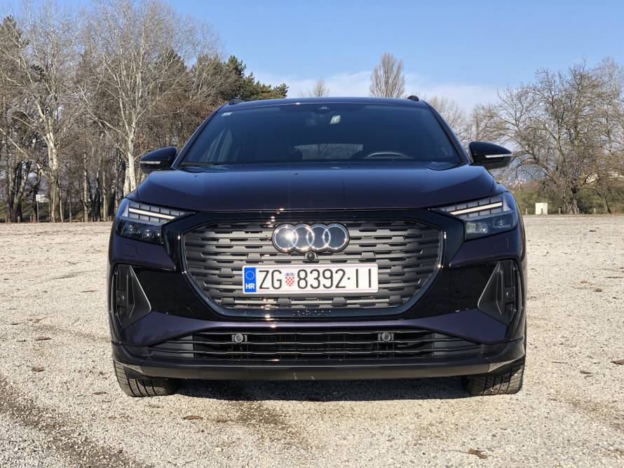 Audijev najmanji električni auto na testu: Komforan, luksuzan, ali i drugačiji od 'brata' iz VW-a