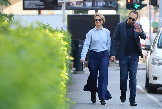 Zagreb: Kandidat za gradonačelnika Tomislav Tomašević glasovao u drugom krugu lokalnih izbora