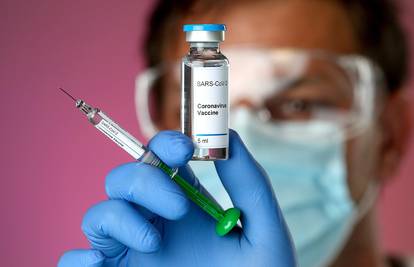 Rusija krajem godine počinje s cijepljenjem protiv Covida-19