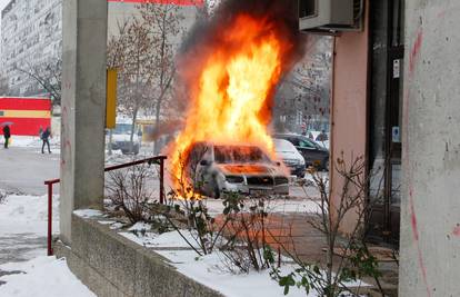 Planuo mu auto na parkiralištu zbog kvara na  el. instalacijama