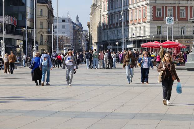 Zagreb: Sunčana nedjelja u centru grada