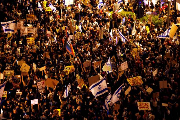Israelis protest against PM Netanyahu