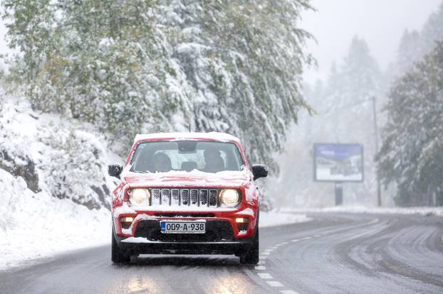 Prvi snijeg na planini Bjelašnici